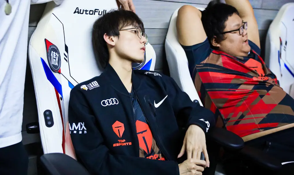 开云-包含TheShy在快船比赛中爆冷，精彩发挥引发热议！的词条